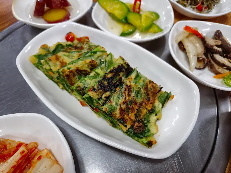 정갈한 밑반찬 - 부침개