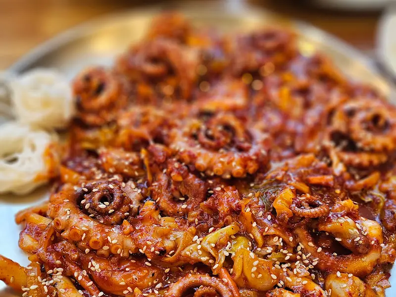 매콤한 낙지 볶음