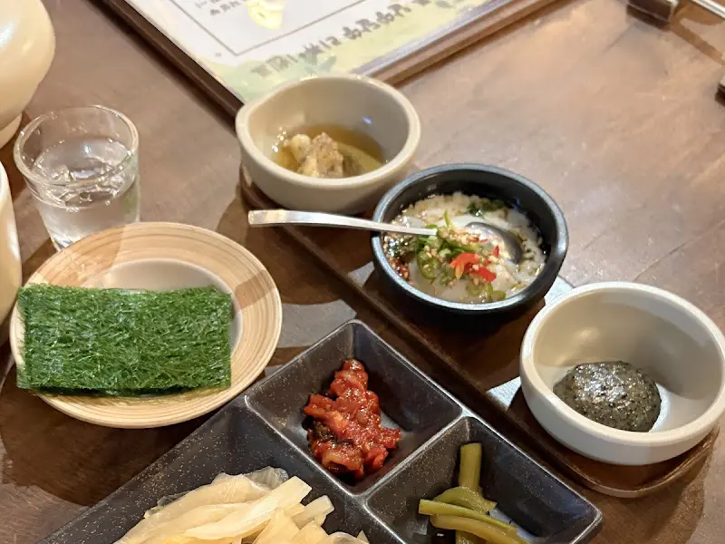 육술한상에 포함된 다양한 곁들임