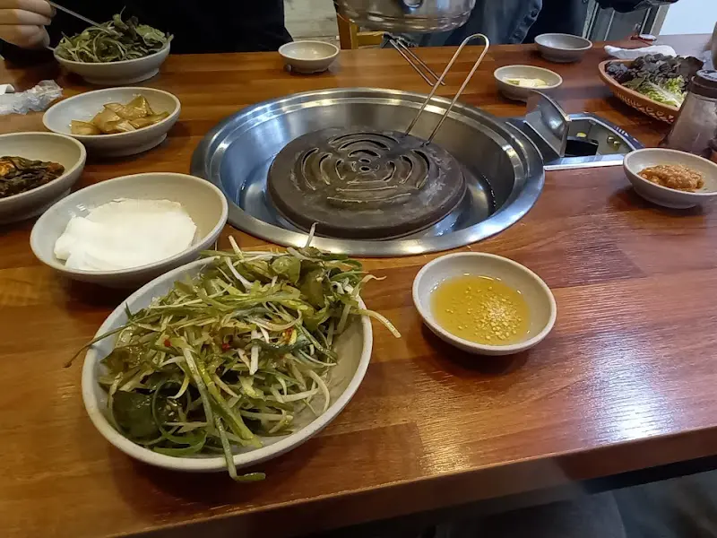 숯불 테이블 세팅