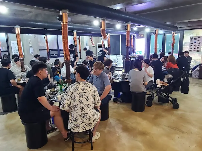 돈사돈 내부 모습