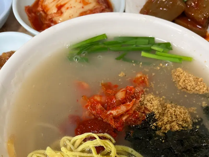 따뜻한 칡국수
