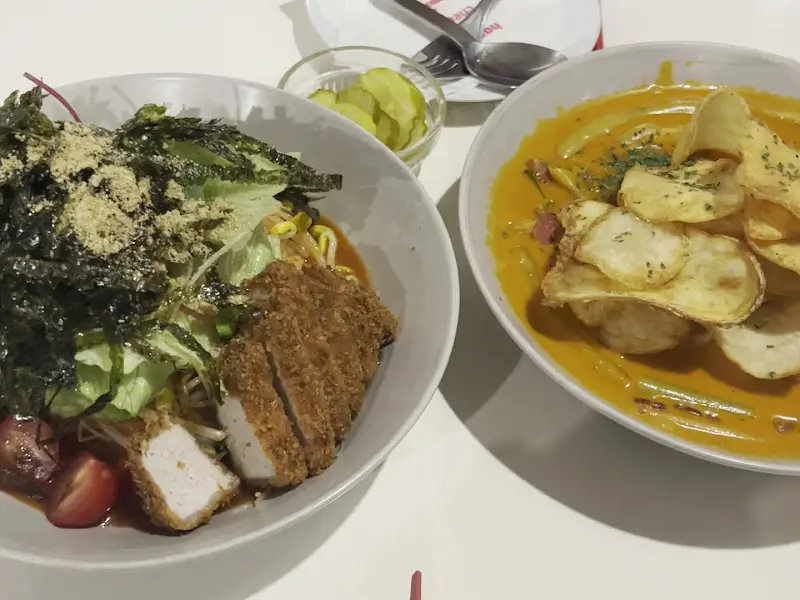 HCS 돈까스와 로제 떡볶이