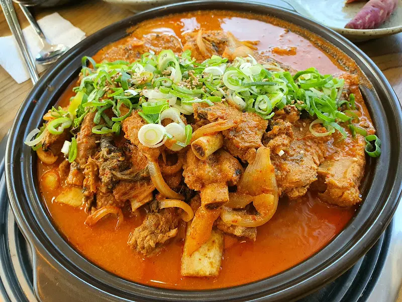 묵은지 등갈비찜 근접샷