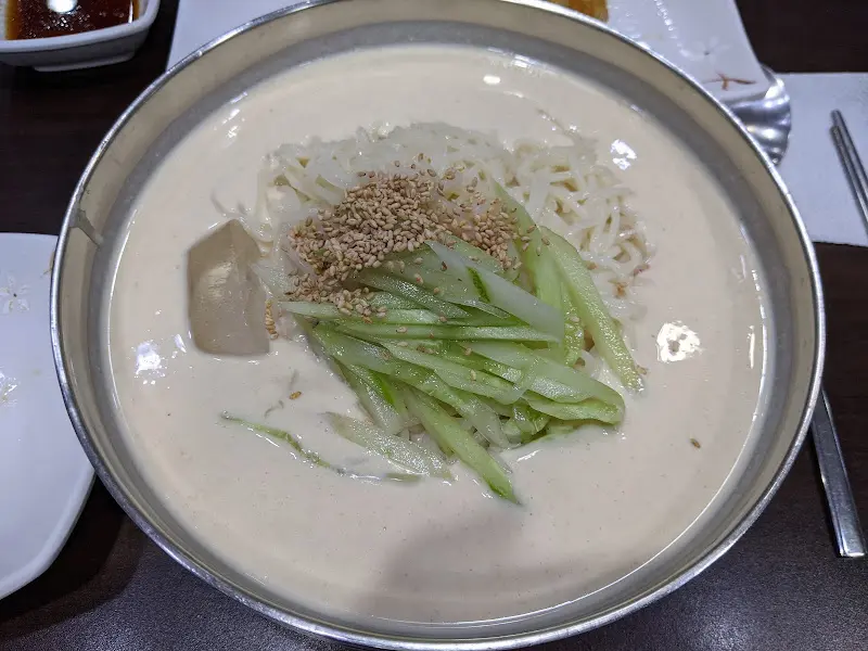 정주만두 콩국수