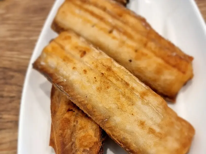 노릇하게 구워진 고등어구이