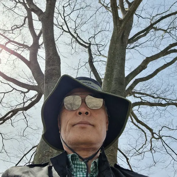 중년 남성의 모습