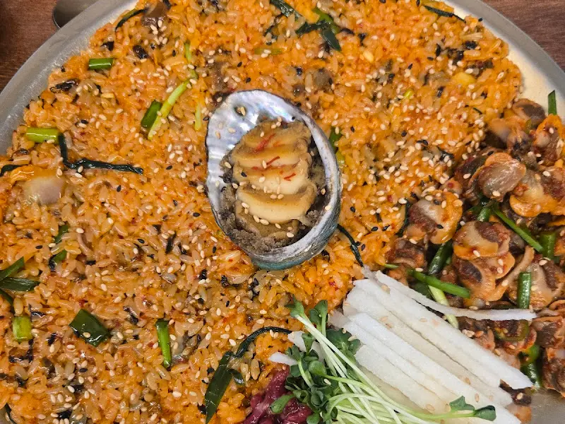 육전꼬막비빔밥