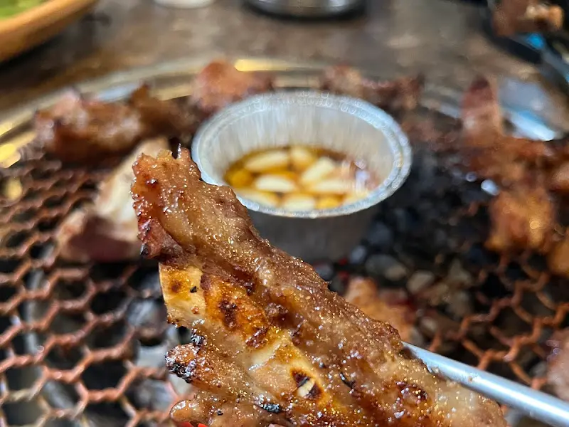 노릇노릇 익어가는 갈비