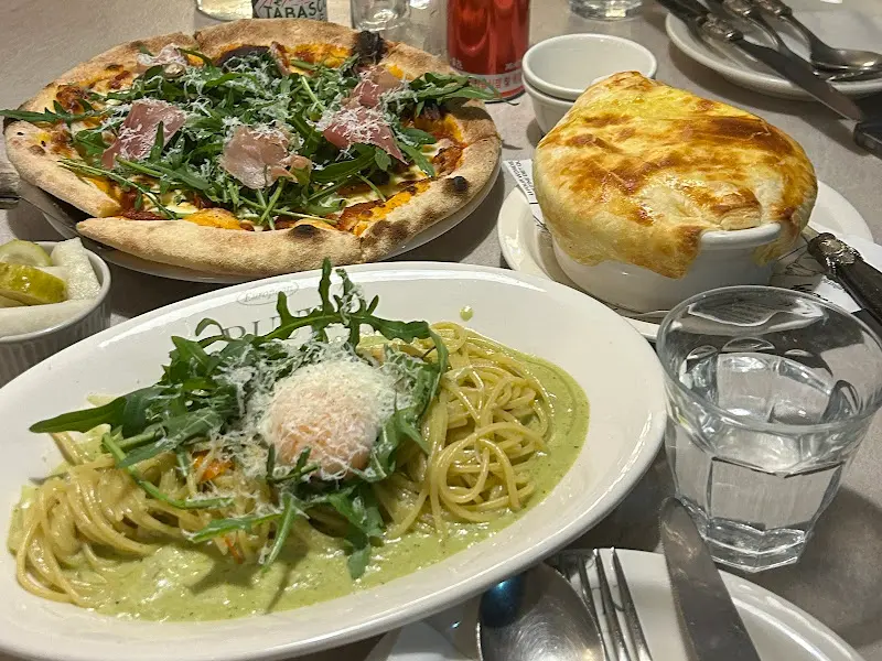 세팅된 테이블의 모습