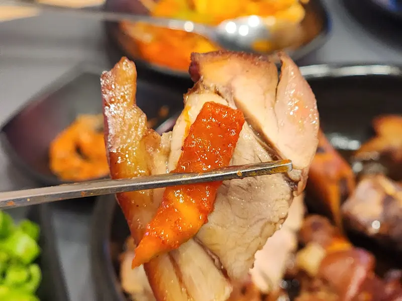 젓가락을 멈출 수 없는 맛