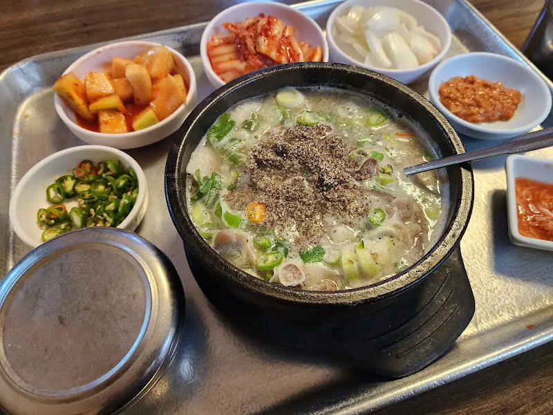 순대국 한 상 차림