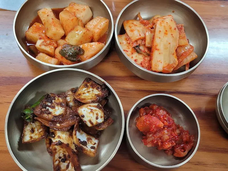 황성소머리국밥 반찬