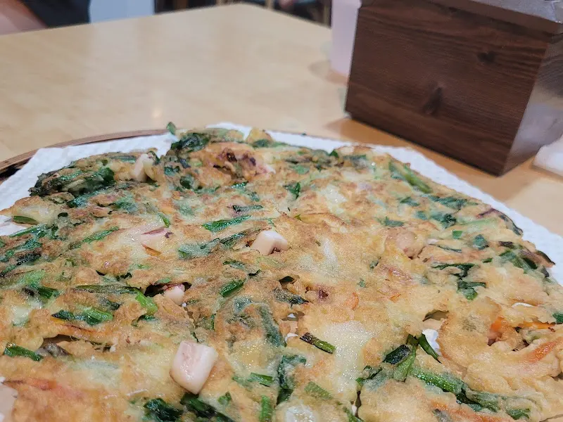 접시에 담긴 찌짐