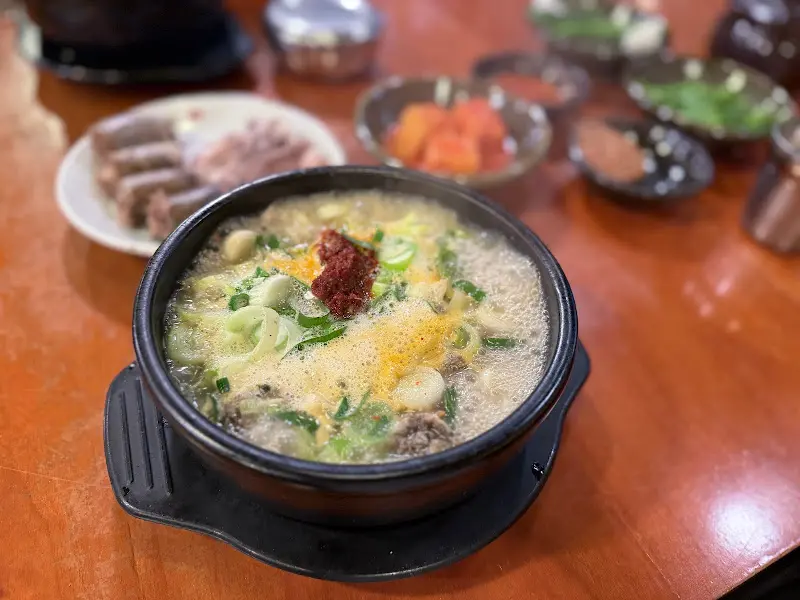 순대국밥 한 상 차림