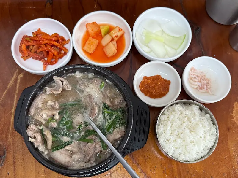 만복순대국 전체샷