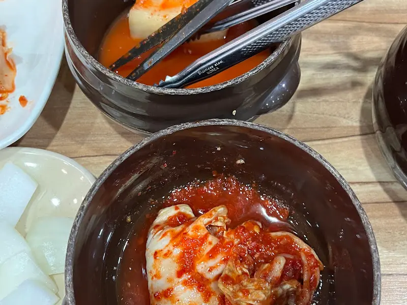 곰탕, 깍두기, 김치, 고추