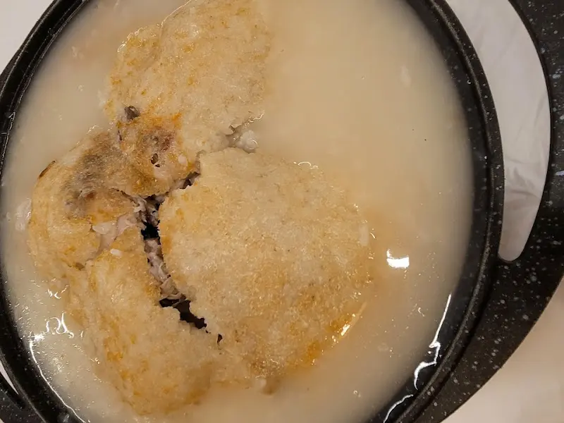 누룽지의 구수한 풍미가 느껴지는 사진