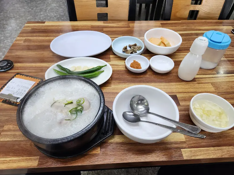 연화정삼계탕 한상차림