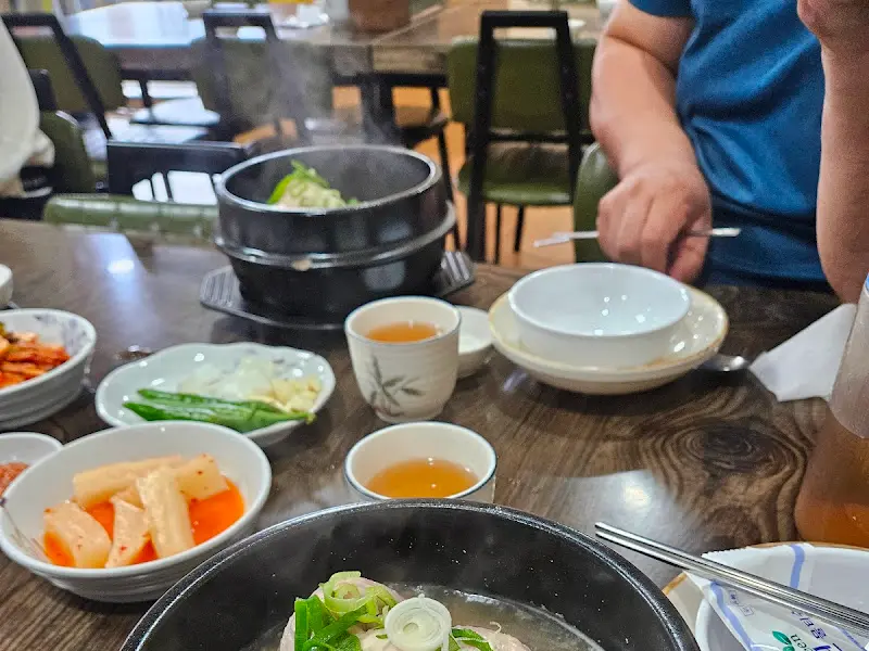 테이블 기본 세팅