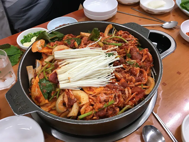 잘 익은 오리주물럭