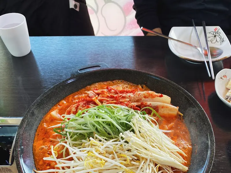 두루치기 비주얼