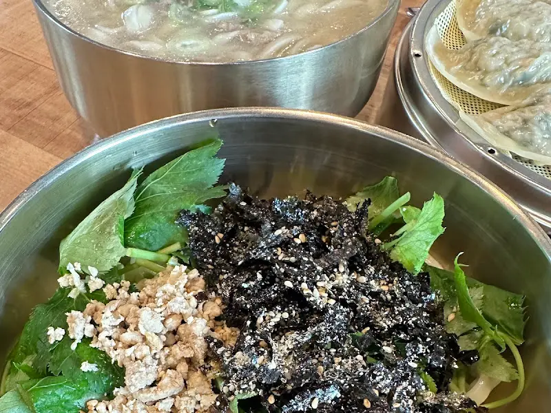 우국시, 비빔국시, 만두