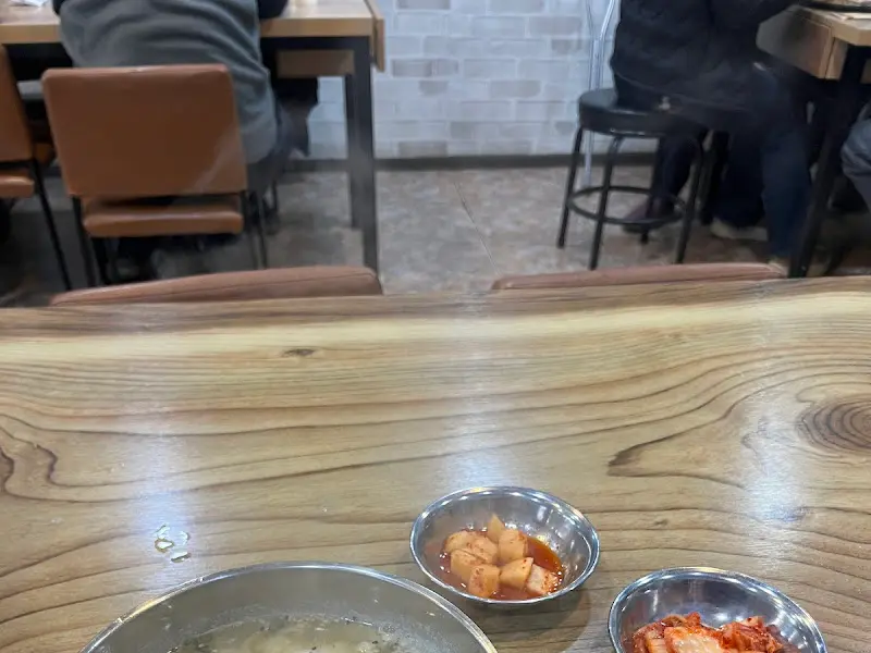 기본 반찬 김치와 깍두기