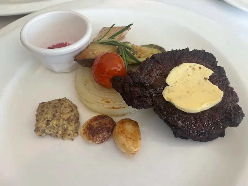 몽펠리에 스테이크 단면