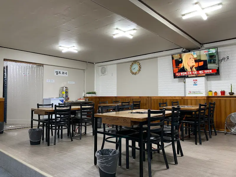 차림표 내부 전경