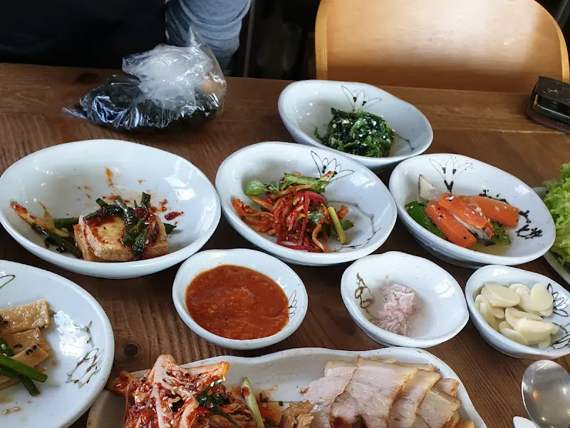 수육보쌈한정식 한 상 차림