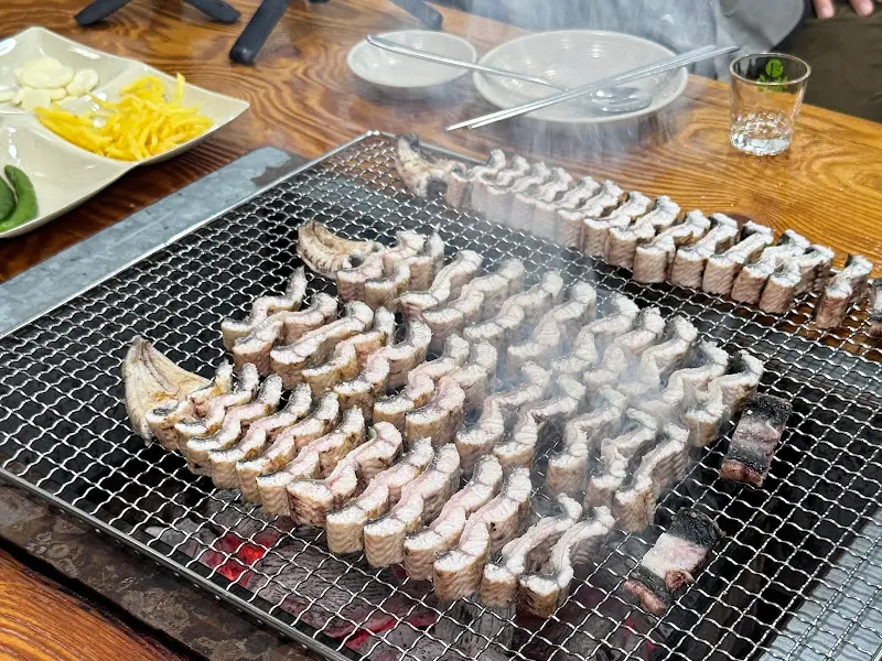 장어 굽는 모습