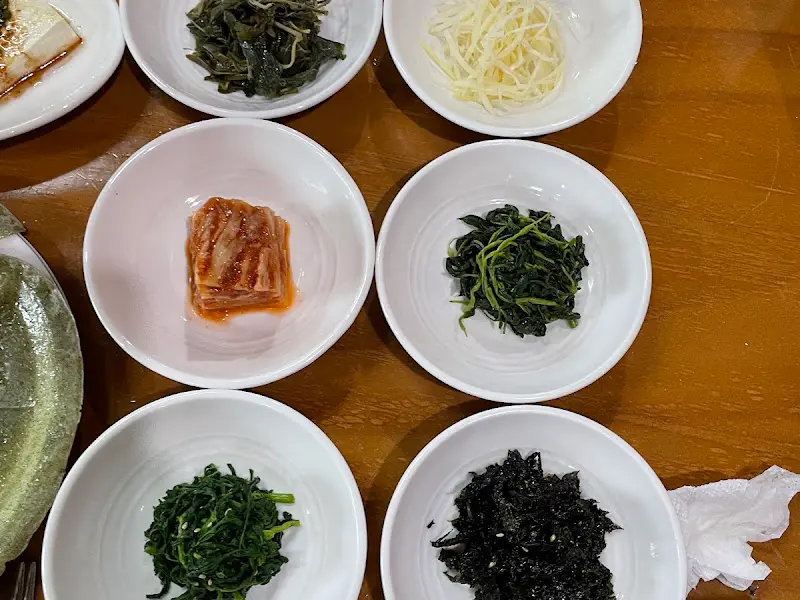 다양한 나물 반찬