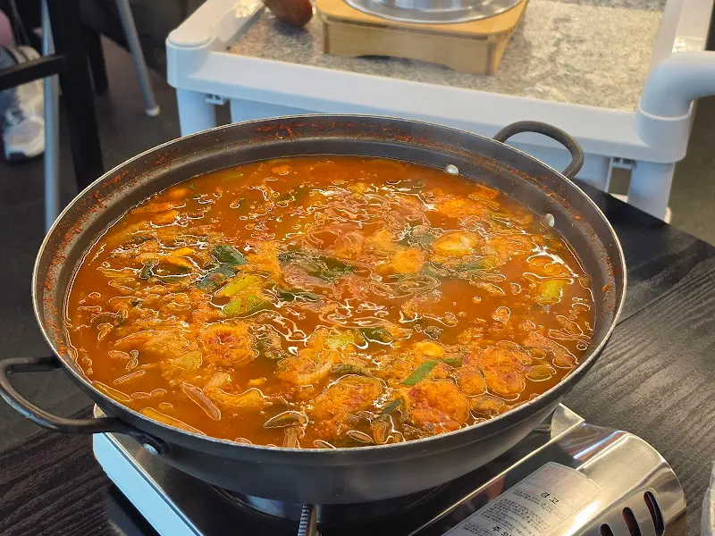 보글보글 끓는 가자미찌개