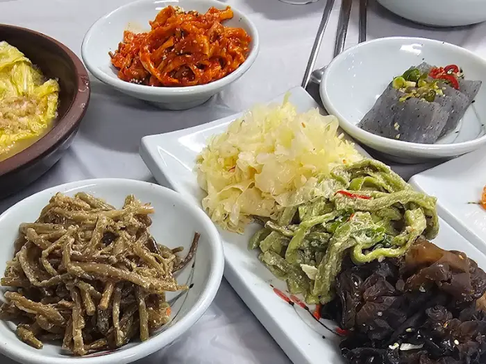 다양한 밑반찬 클로즈업 2