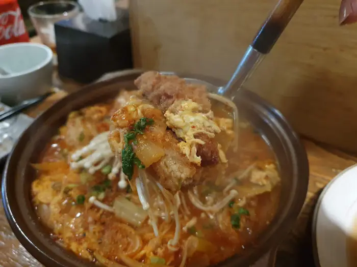 김치나베돈까스