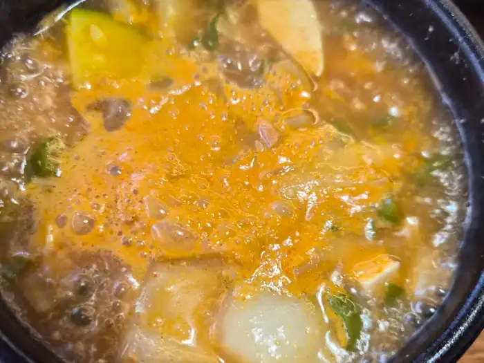 보글보글 끓는 된장찌개