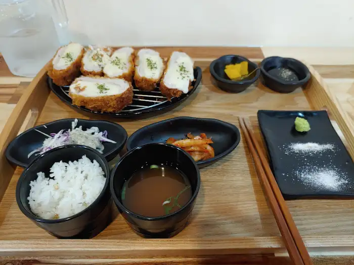 특로스카츠와 냉모밀
