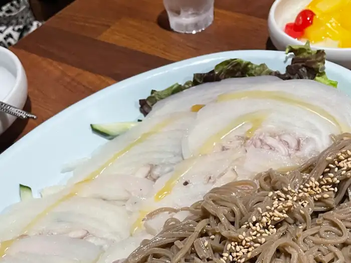 한치모밀쟁반 메인 메뉴