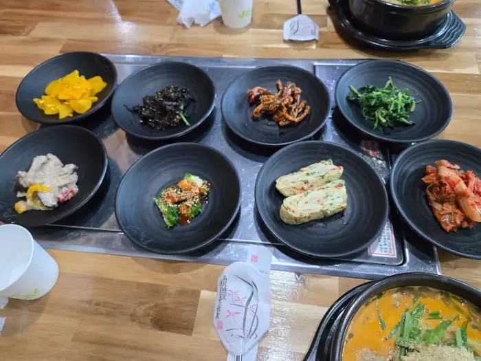 다양한 밑반찬