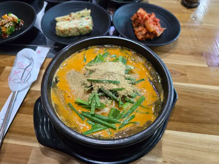 함안어탕국수 메인 메뉴