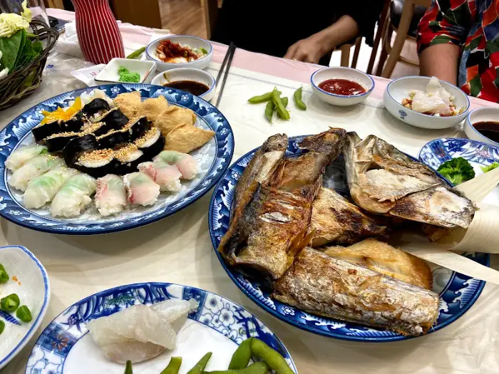 모듬회와 김밥, 튀김