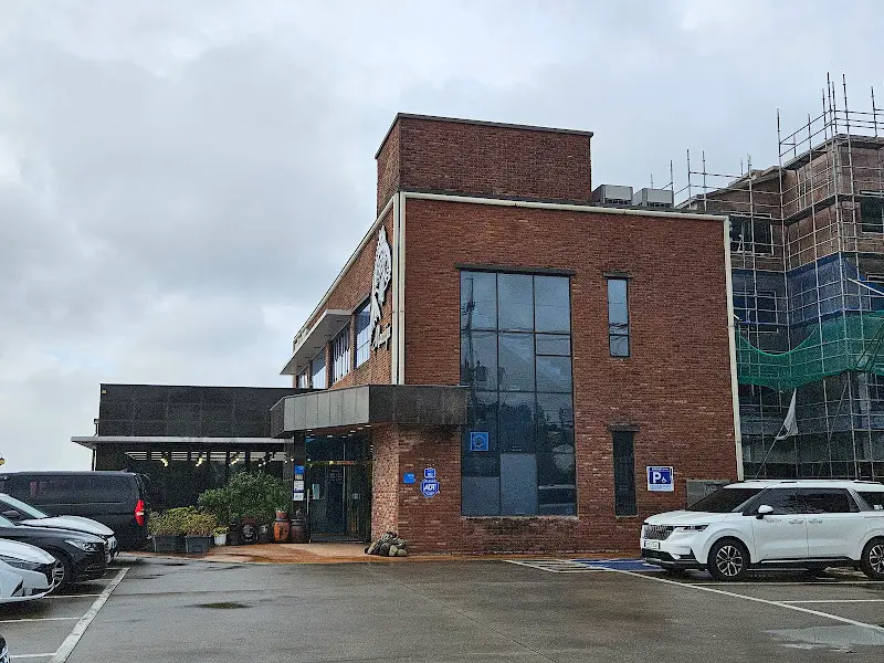 마니주 식당 전경