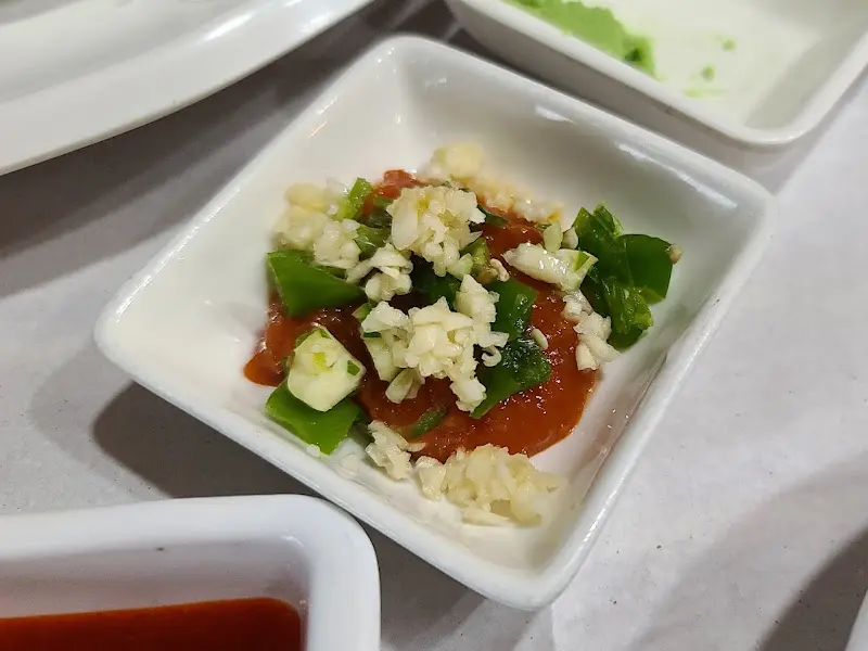 신선한 해산물 소스