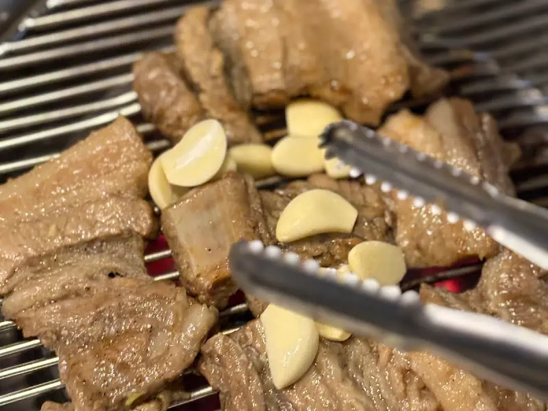 대표님숯불갈비 숯불 위 갈비