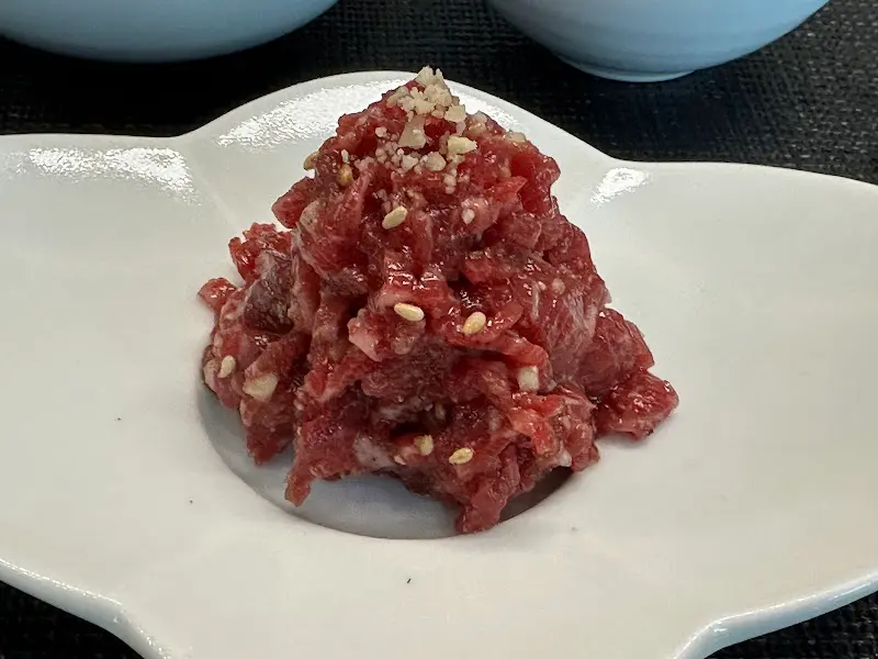 클로즈업한 육회