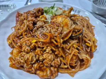 화끈하게 매운 거창 해물찜 맛집, 경원해물찜에서 불타는 점심!