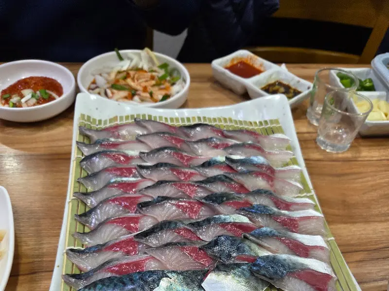 고등어회 단독샷