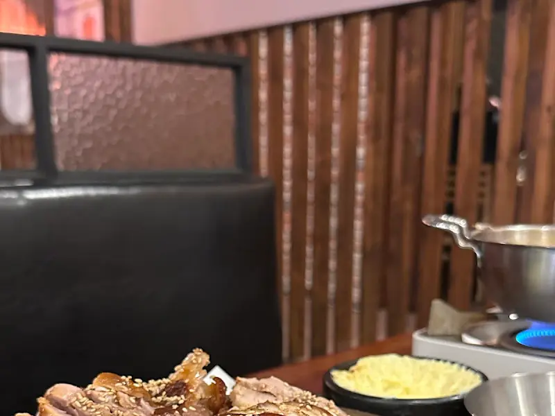 깔끔한 매장 내부