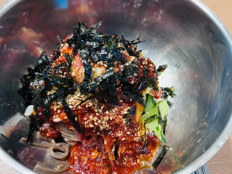 비빔 막국수
